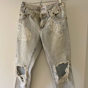 Super distressed low rise jeans